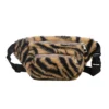 Sac Banane en Moumoute : Douceur, Style et Originalité